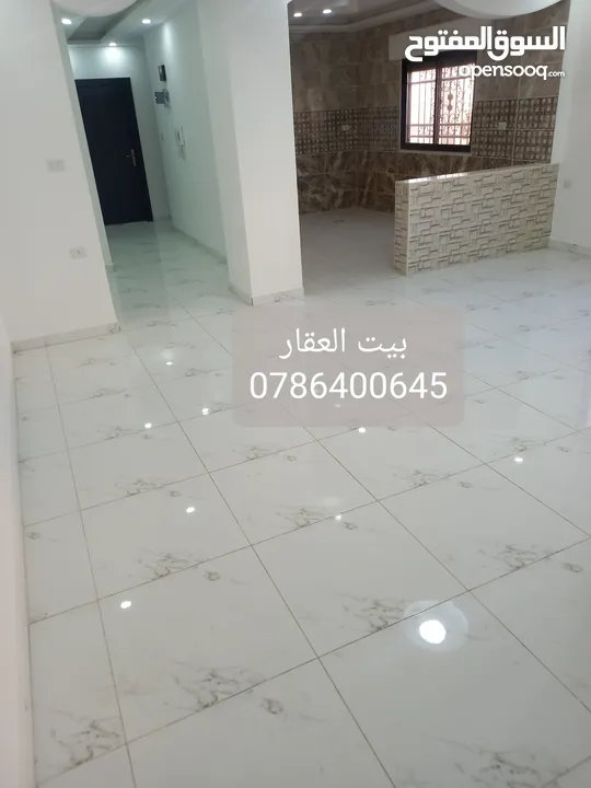 شقة ارضية فاخرة مقابل الوينك كافيه للبيع بسعر مغري
