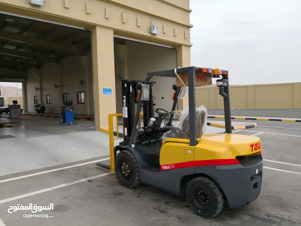 3ton New forklift-Isuzu C240 Engine