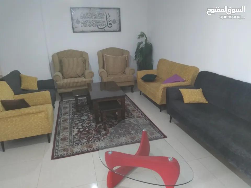 شقه مفروشه طابق اول في رام الله