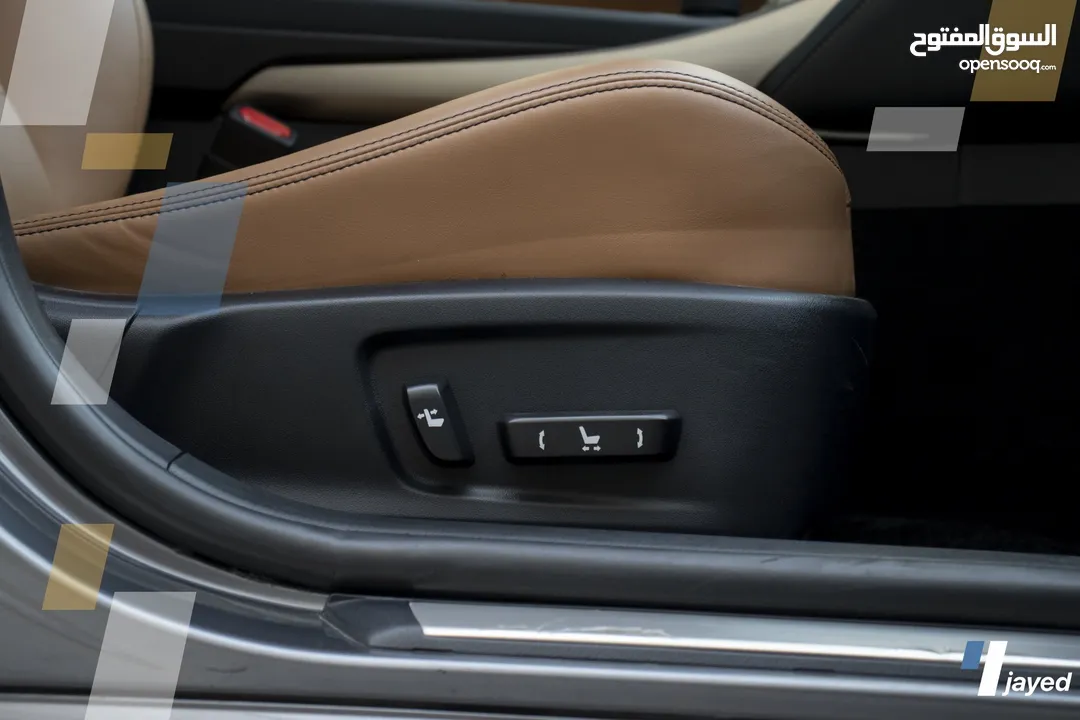 Lexus IS300H 2018 - للبيع