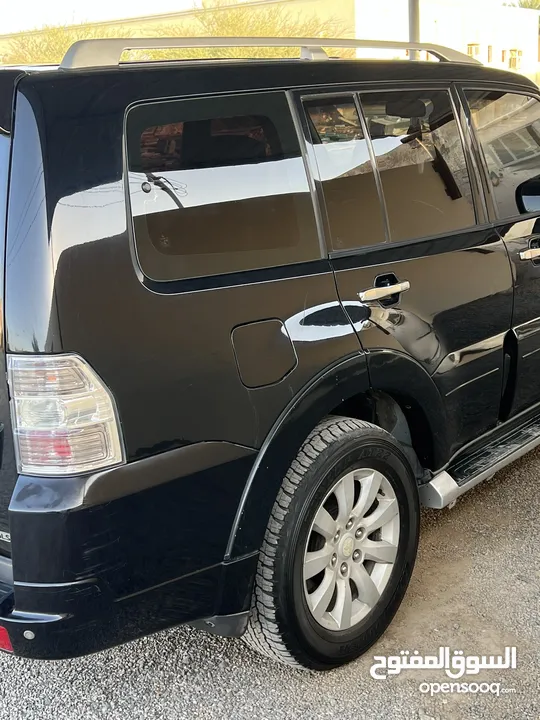 Mitsubishi pajero 2010