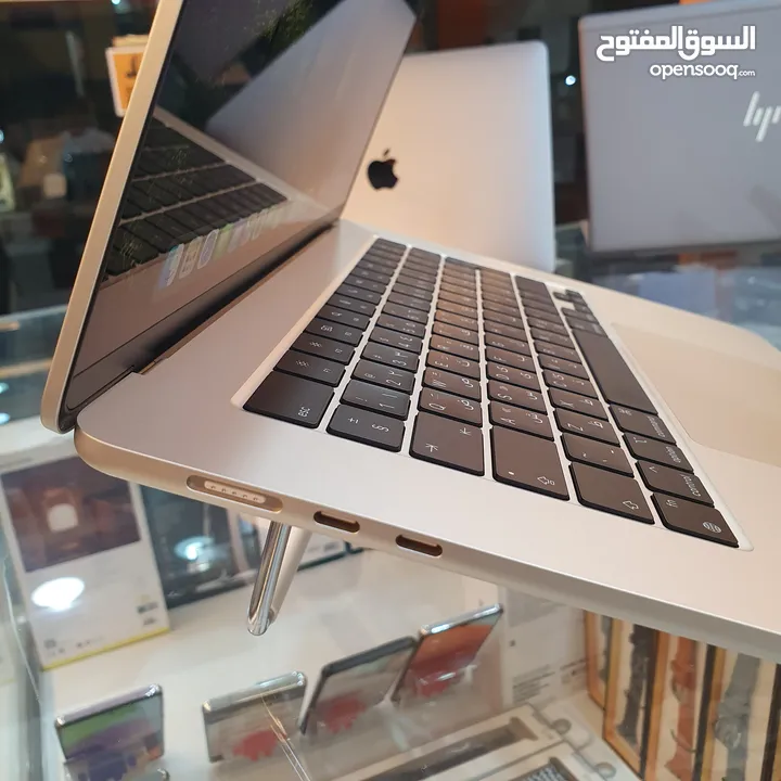 MacBook Air M3 15 inch (2024)