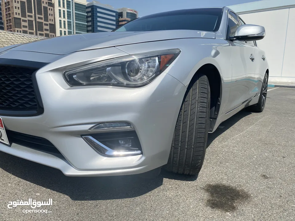 INFINITI Q50 – Your Luxury Ride Awaits  2015 إنفينيتي Q50 –