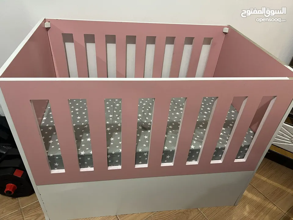 تخت بيبي بناتي