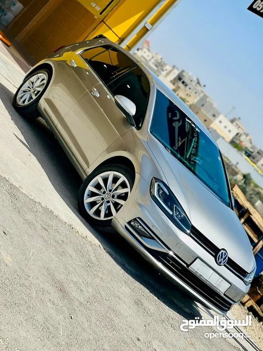 فوكس فاجن جولف (VolksWagon Golf)