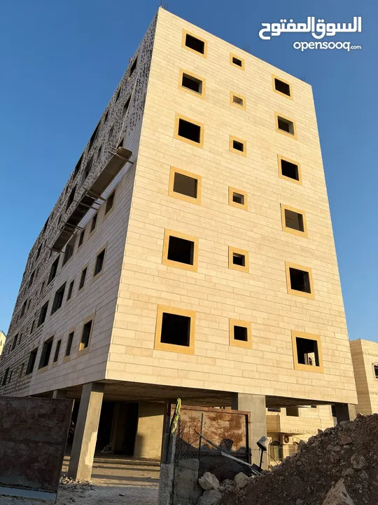 شقة للبيع بسعر يناسب الأوضاع الحالية – فرش الهوى، الخليل