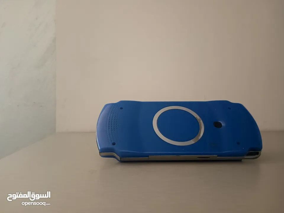 جهاز العاب ليس PSP