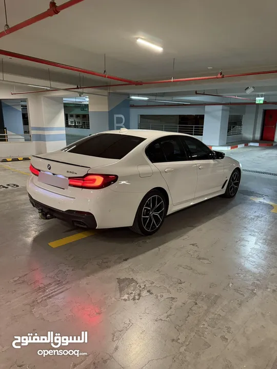 BMW 530e 2021 M بنزين+كهرباء هايبرد بسعر المغري المنافس على الكاش فقط(تبديل مرفوض)