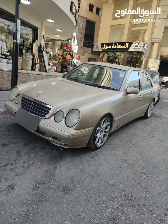 مرسيدس E270 للبيع