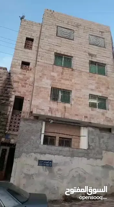 شقه مكونه من 3 غرف مطبح حمامين