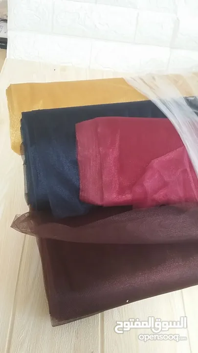 اكسسوارات ومواد للاشغال اليدوية ورد وشرايط وخرز واحجار للبيع بسبب تصفية الورشة