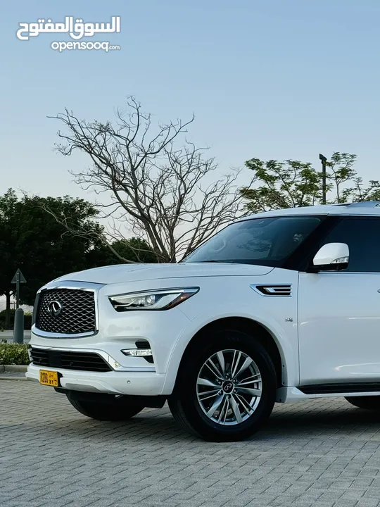 انفنتي QX80 قمة النظافة كسر زجاجة خلفية فقط