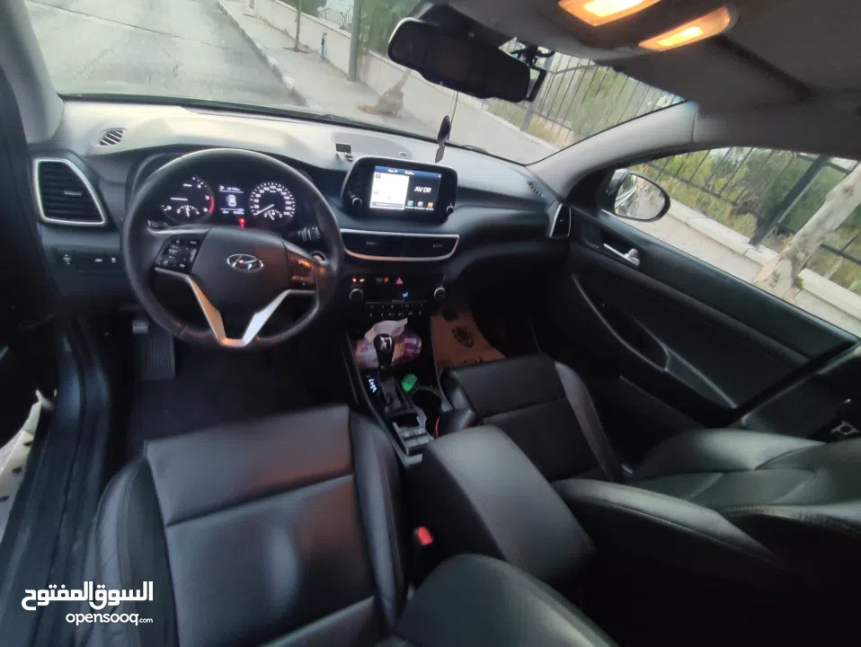 هونداي توسان فحص نخب ترخيص 19 وعداد أصلي 85000كم فقطططط