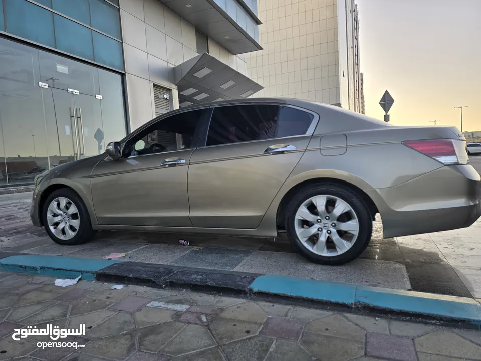 سيارة استخدام شخصي 2009 honda accord من سبع سنوات بحالة ممتازه شاشة اندرويد كاميرا خلفيه