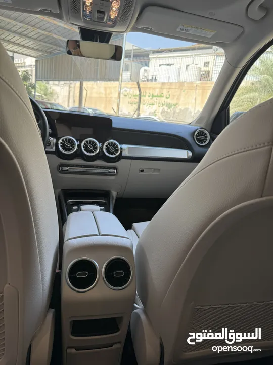 مرسيدس GLB 250 2022 (2000CC TURBO) السعر ( بدون جمرك ) المنطقة الحرة الزرقاء