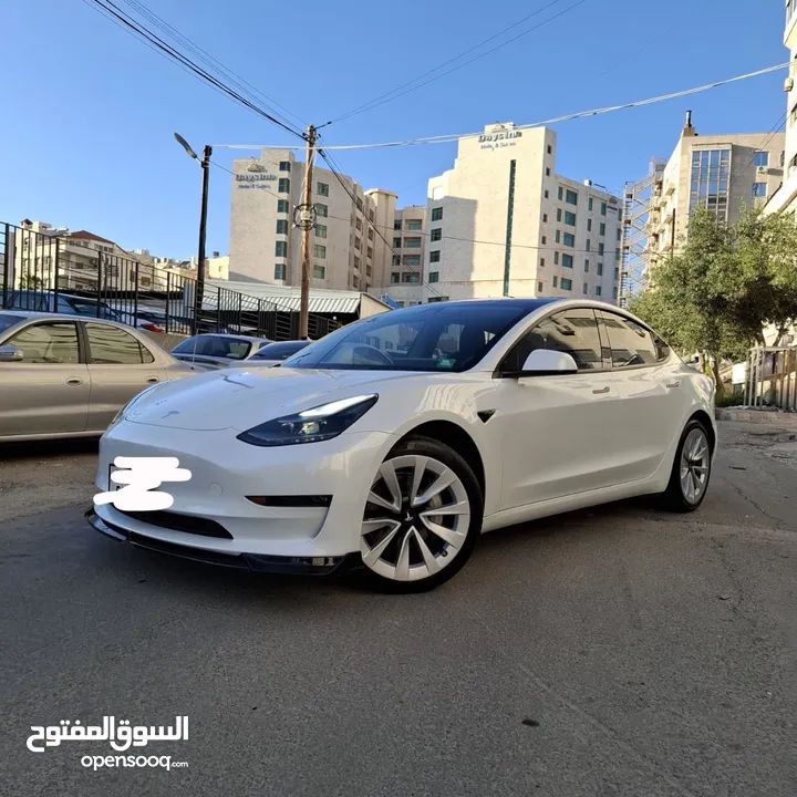 2022 Tesla model 3 long range  21200 JD