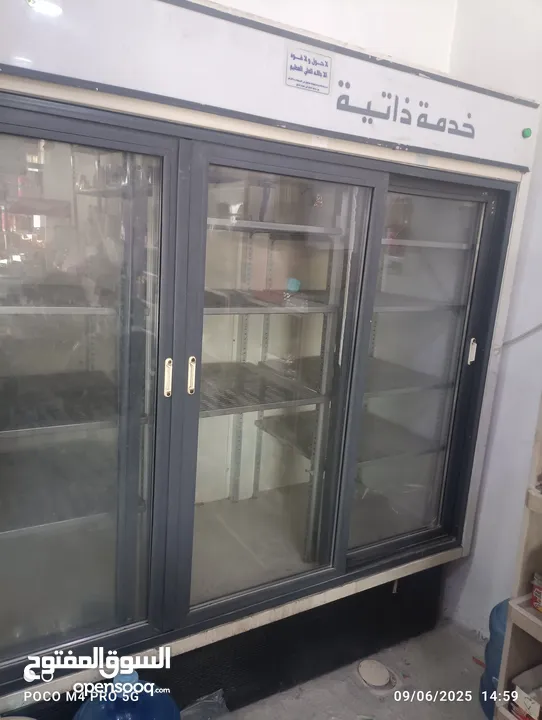 ثلاجه اربع ابواب خدمه ذاتيه للبيع بسعر حرق على الفحص الكامل شغاله 100% تواصل مع صاحب الثلاجه مباشره