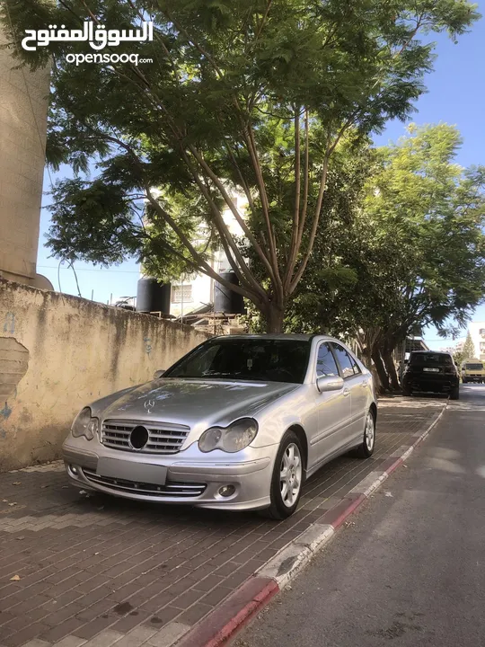مرسيدس c220 اصل عمومي موديل 2006 بحالة ممتازة