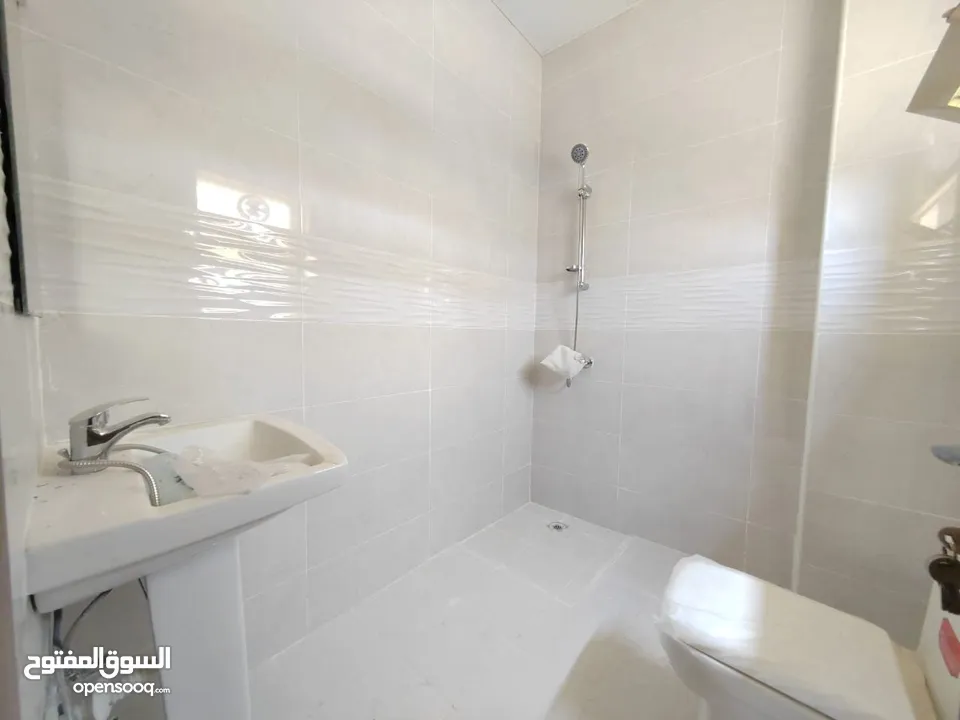 فيلا للايجار منطقه الزاهيه