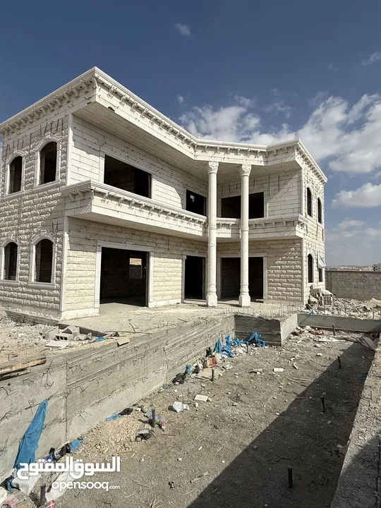 اغتنم الفرصة وتملك فيلا عظم باريحا وشطب حسب رغبتك