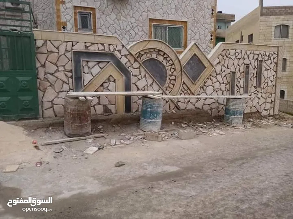 تلبيس شحف وديكورات حجر وترميم المنازل القديمة وعزل الرطوبة