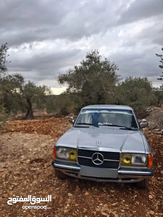 مرسيدس بنز w123