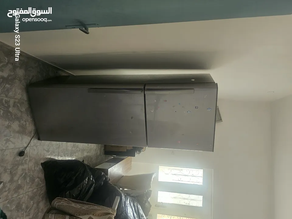 ثلاجة مستعملة
