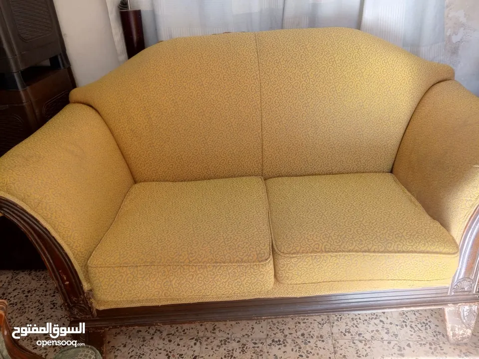 للبيع  بداعي السفر طقم كنب 7 مقاعد مع كفر