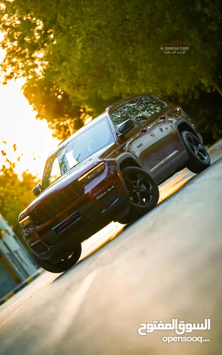 JEEP GRAND CHEROKEE 2022 Excellent Condition Maroon