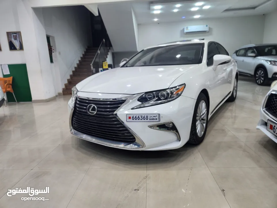 LEXUS ES 350  MODEL : 2017 MILEAGE : 180,000 REGISTRATION : 7-2025 GCC SPECIFICATION WELL