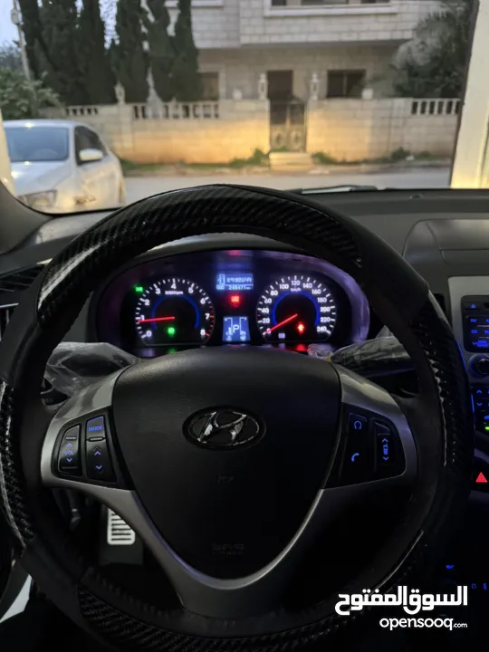 هونداي i30 اصل برايفت ترخيص 2011 مش 2008  الدفع فقط كاااااش