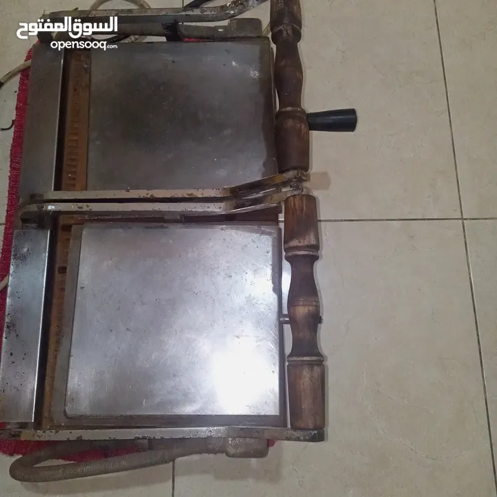 جرل  شواية يعمل بالكهرباء هيفي ديوتي للمطاعم مزدوجة من الاعلى والاسفل وجسم مقاوم للحرارة