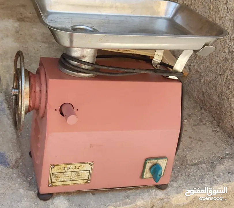 ماكنة فرم اللحوم الصناعية مقاس 22 شغالة 100%