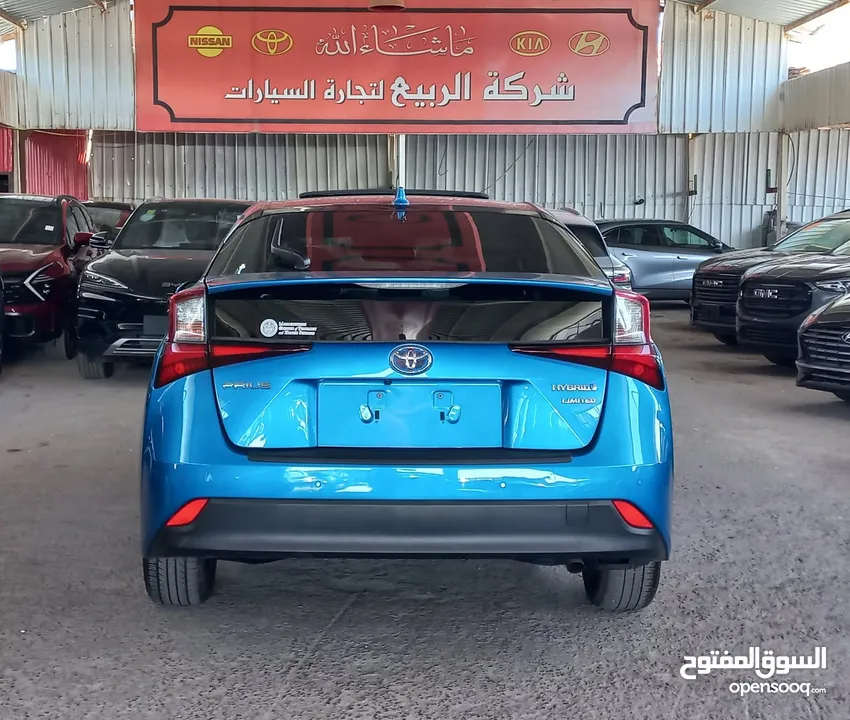 TOYOTA PRIUS HYBRID LIMITED 2022(تويوتا بريوس ليمتيد هايبرد 2022 )