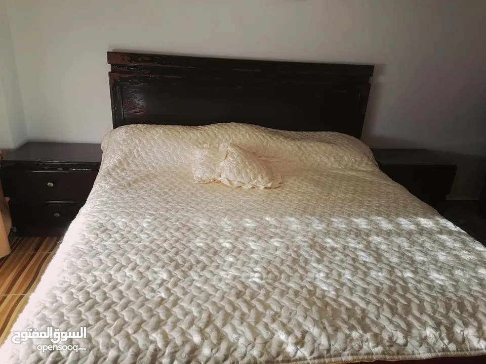 غرفه نوم خشب