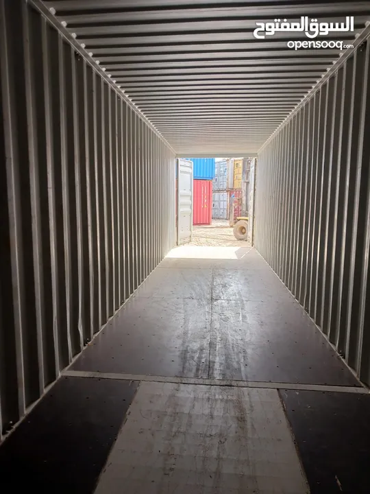 للبيع  containers  ( حاويات )  كونتينر بحاله جيده جدا