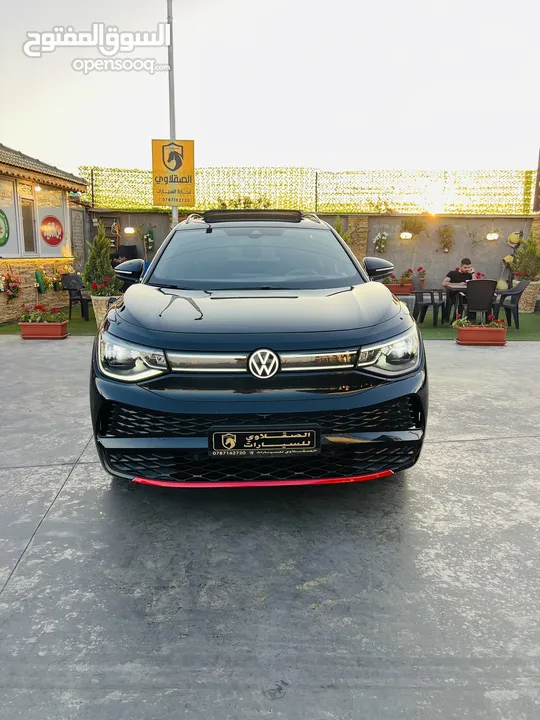 ‏Volkswagen ID6 black edition
