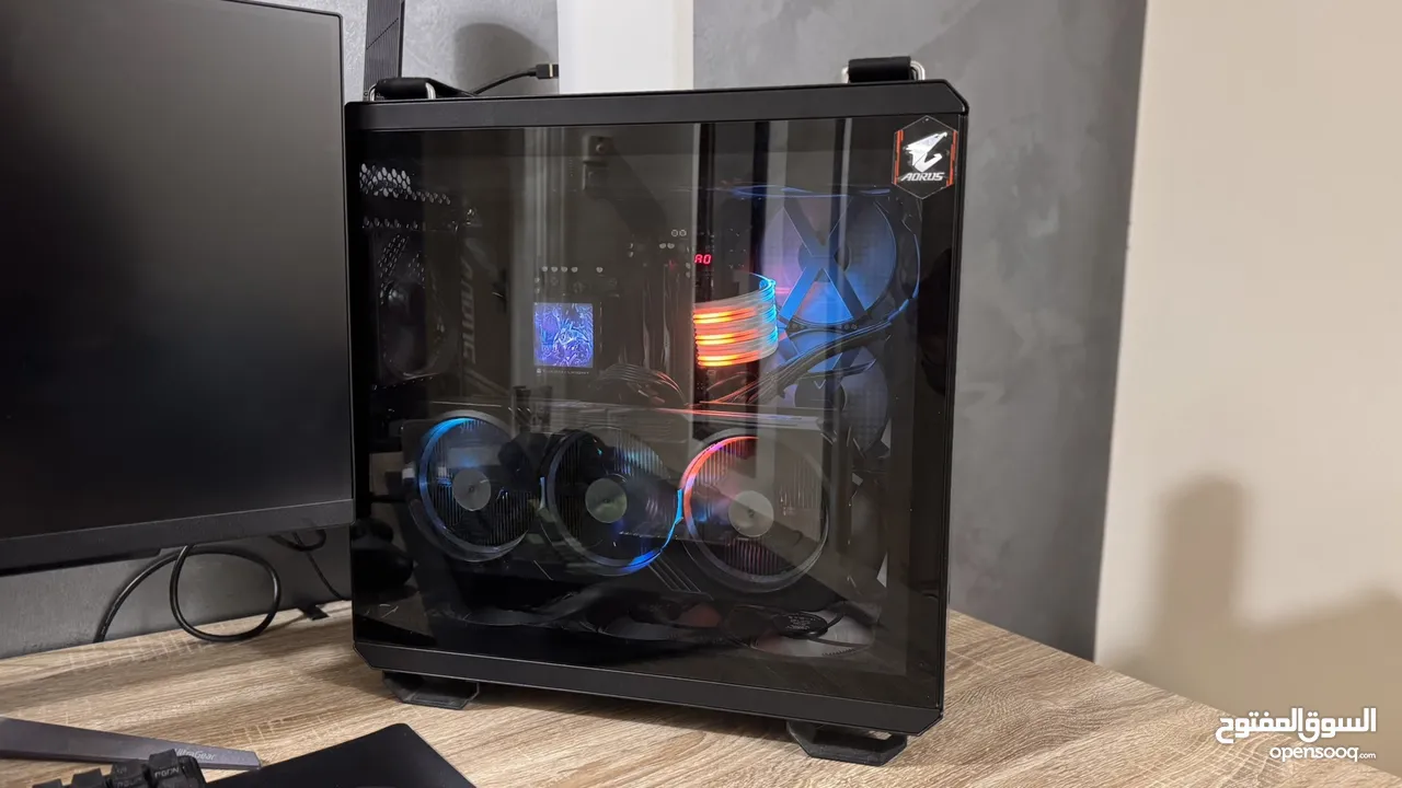 Asus GT 502 , With 7 Fans