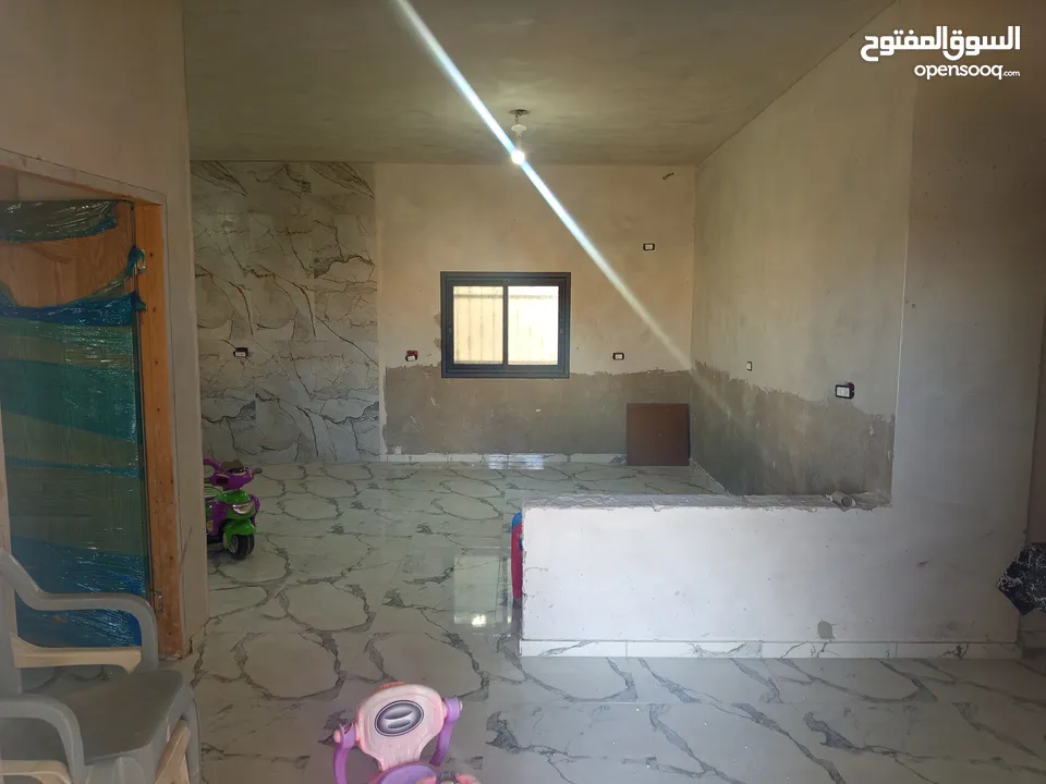بيوت ارضيه