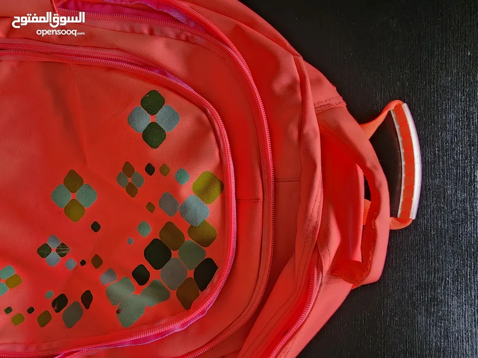 شنطة مدرسية ماركة توتتو الاصلية مستعملة بحالة ممتازة للبيع