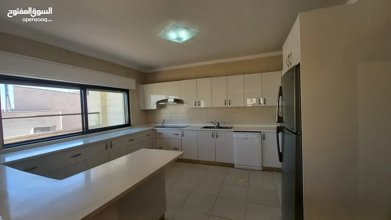 شقة شبه مفروشة للايجار في عبدون  ( Property 39252 )-175064071