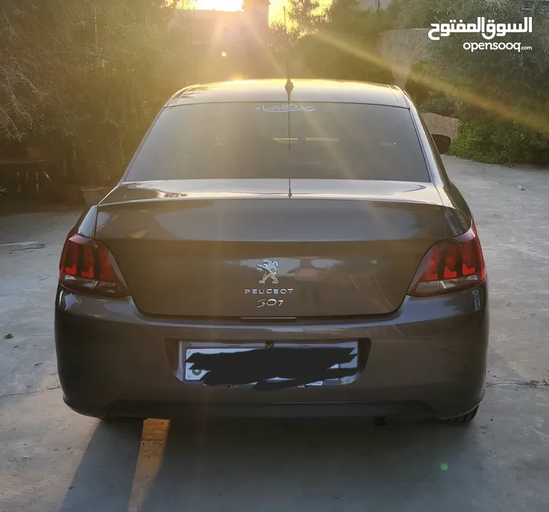 بيجو 301 بنزين اوتوماتيك  موديل 2018 تسيير 2020 اصل شركة يد 1 للبيع بغرض السفر .