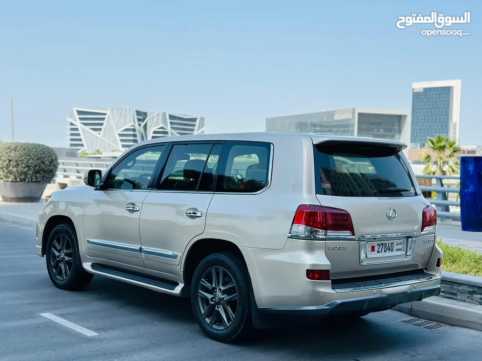 Lexus LX 570 Bahrain agency full loaded well maintained excellent condition