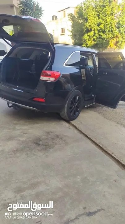 كيا سورنتو للبيع فقط كاش  الشيكات مرفوضه مع الاحترام