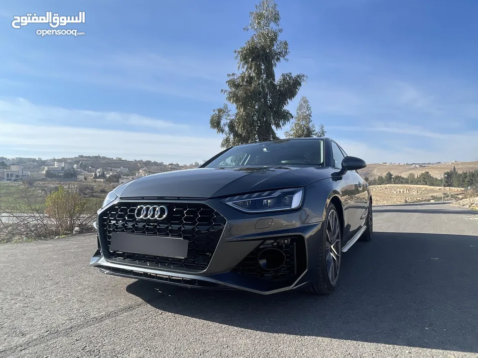 Audi A4 S line 2021 للبيع او البدل ع سيارة او قطعة ارض