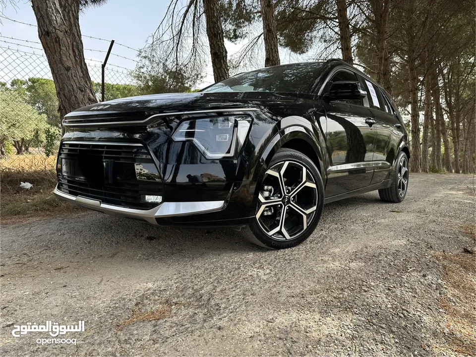 كيا نيرو الشكل الجديد وارد وكفالة الشركة 2023 فحص كامل ولا ملاحظة .