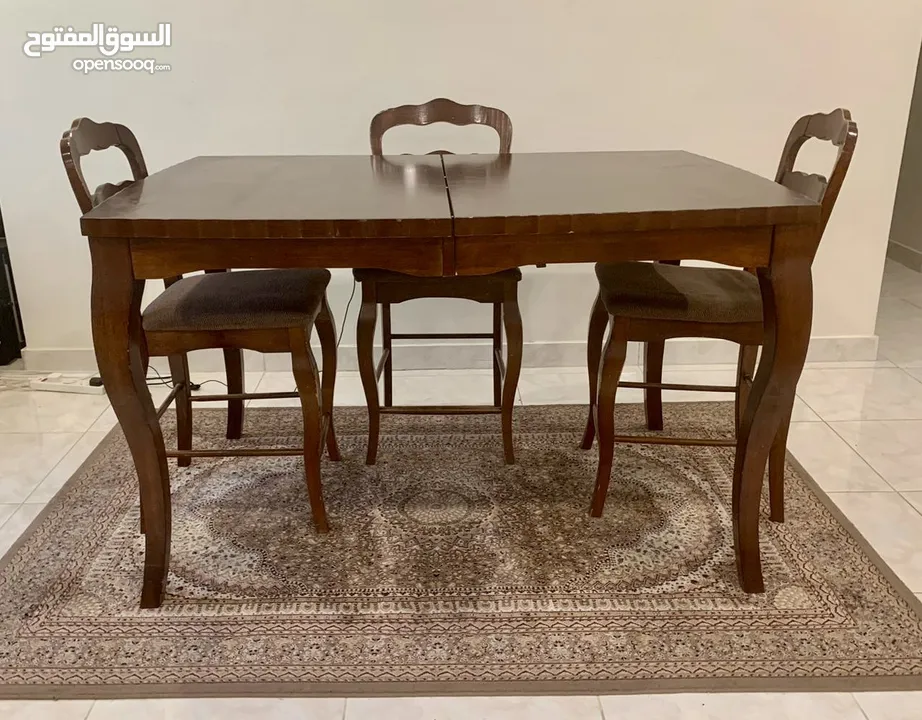 Dinning table extend.+ 5 chairs From Home Center  طاولة طعام مرتفعة مع 5 كراسي من هوم سنتر حالة جيدة