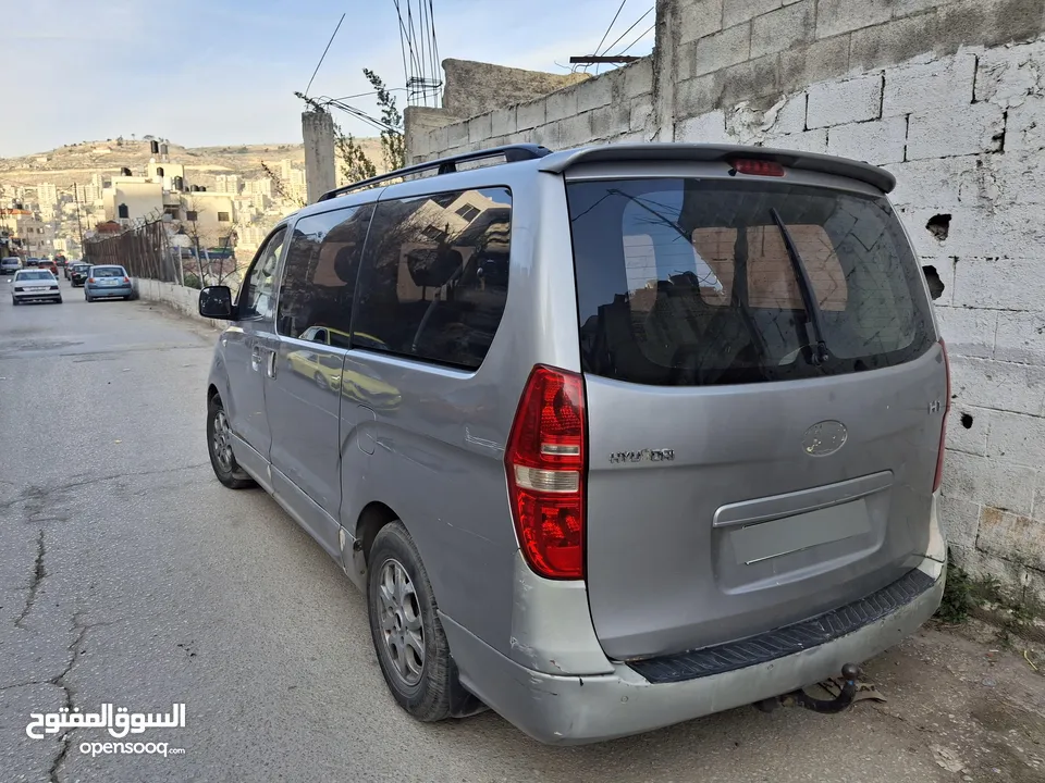 هونداي. H1  2012