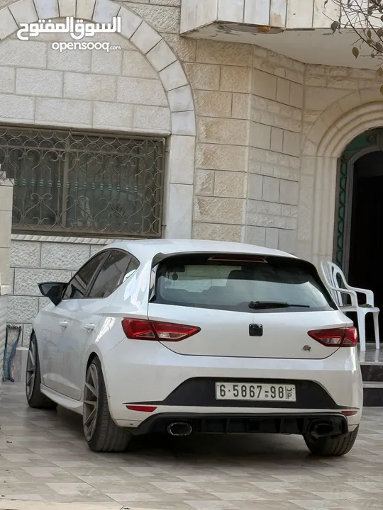 سيات ليون 2015 ترخيص تأمين لشهر 8