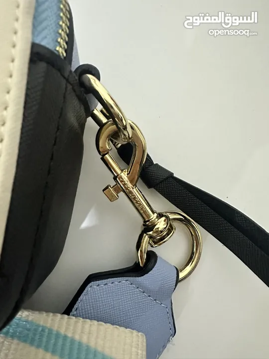 شنتة مارك جاكوب ماستر كوبي مختمة كامل لون بيج مع أزرق فاتح وأسود Marc jacobs bags high master copy